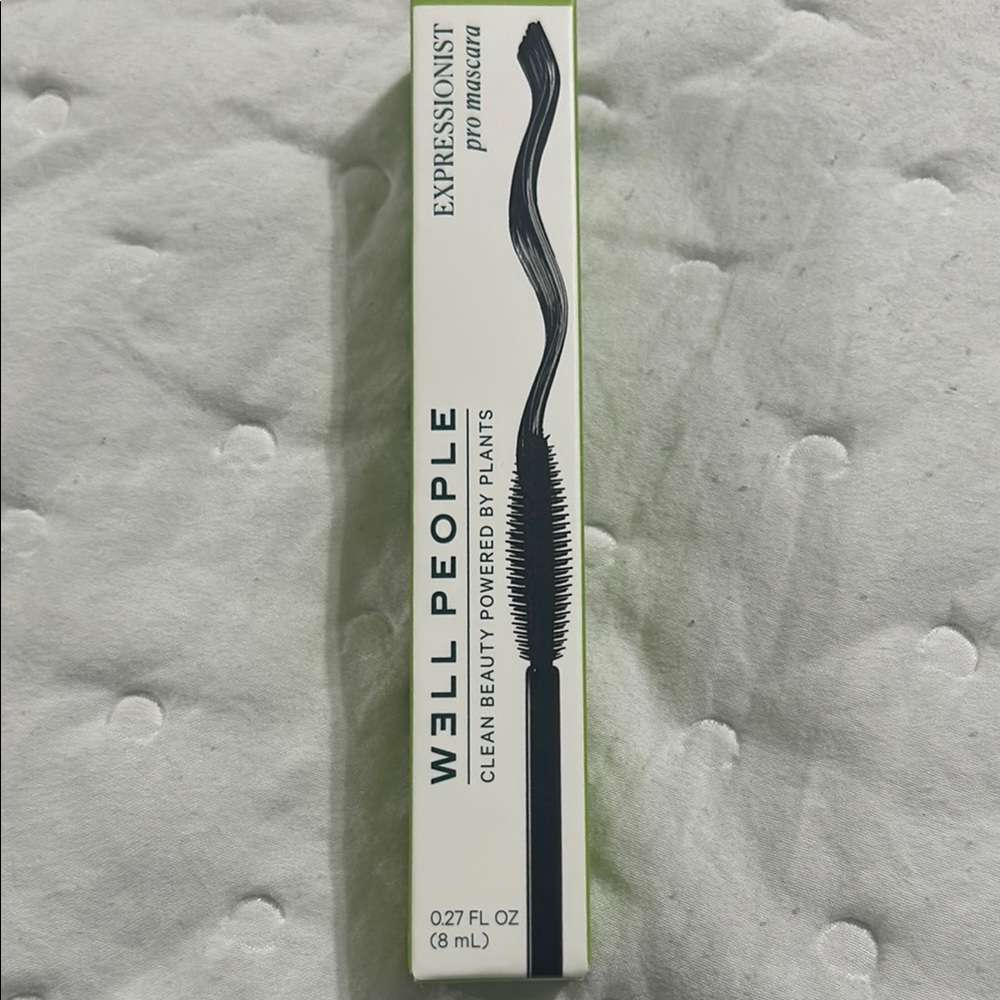 W3ll People Black Mascara for Bold Volume